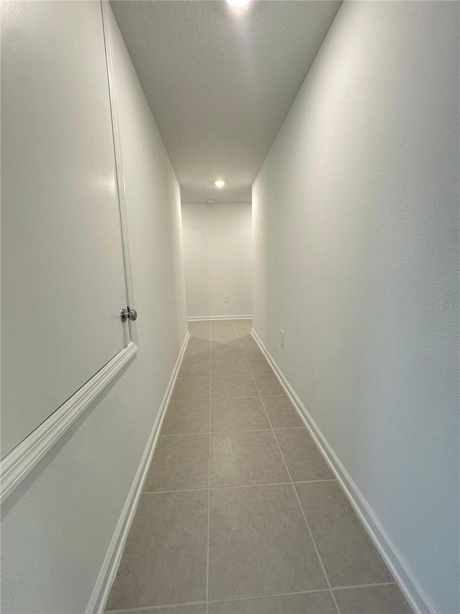 RANCHES/LK MCLEOD I - Residential Lease