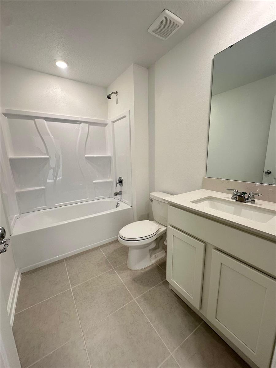 RANCHES/LK MCLEOD I - Residential Lease