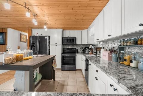 Tiny photo for 11094 SW 51st Drive, Webster, FL 33597 (MLS # W7877527)