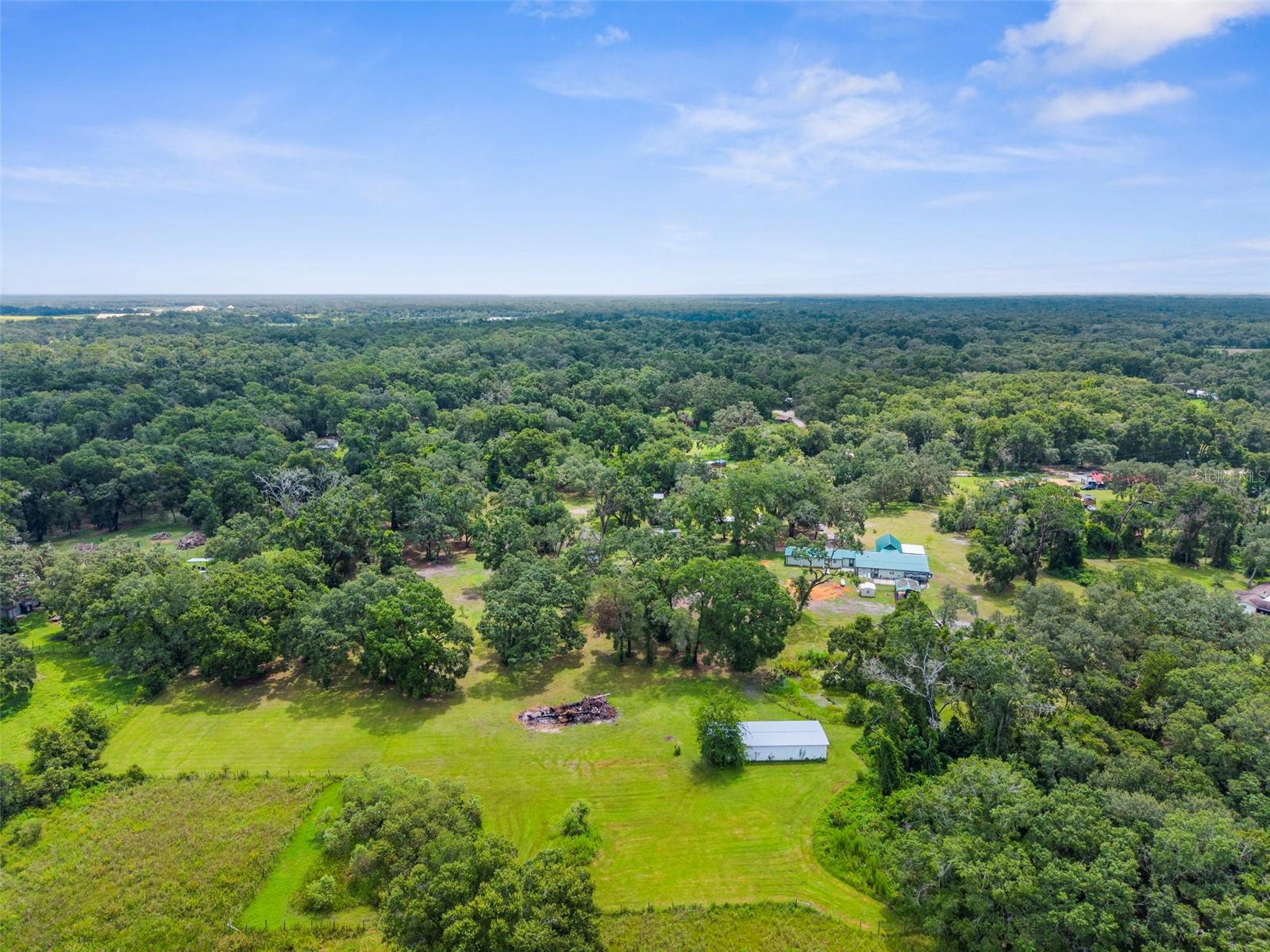 ROYAL OAKS RETREATS - Residential