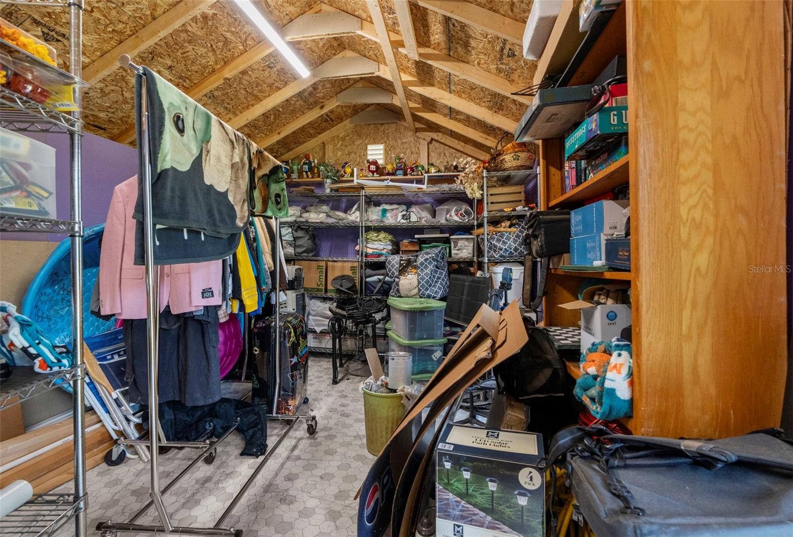 ROYAL OAKS RETREATS - Residential