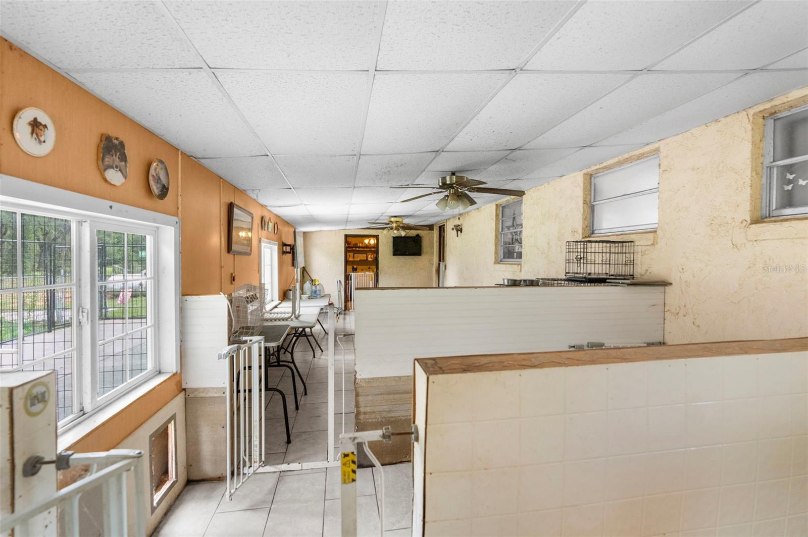 ROYAL OAKS RETREATS - Residential