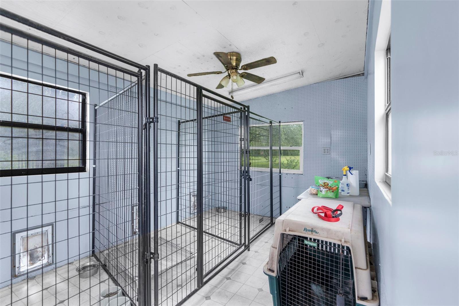 ROYAL OAKS RETREATS - Residential