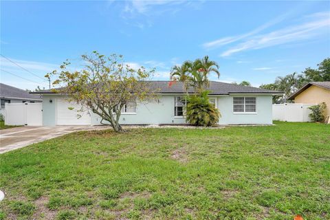 Photo of 1428 SE 20th Avenue, Cape Coral, FL 33990 (MLS # O6316070)