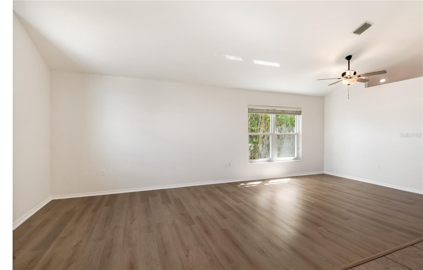 LONGPOND AT MOTE RANCH III - Residential