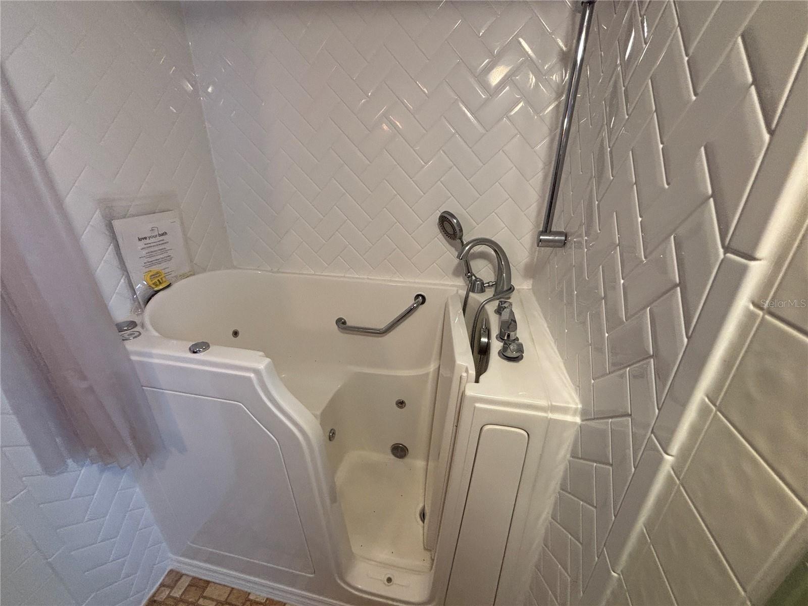 CHIPPEWA CHIEF HAMMOCK - Residential