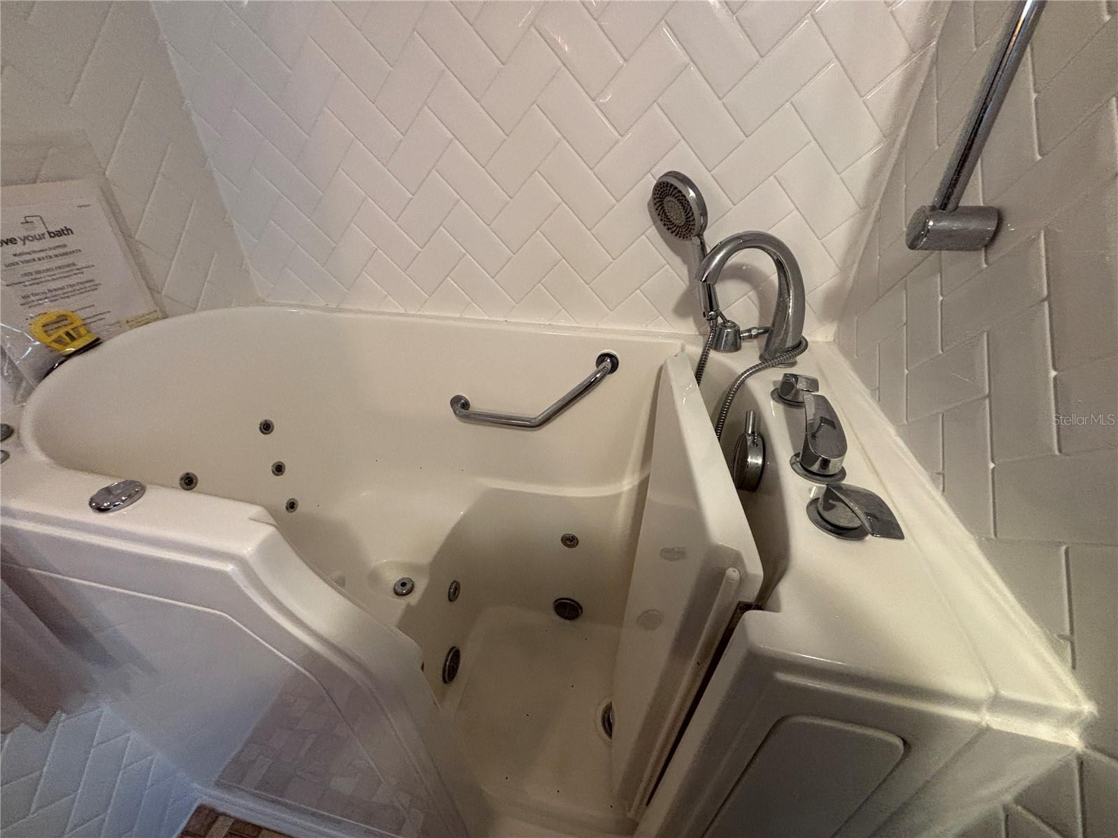 CHIPPEWA CHIEF HAMMOCK - Residential