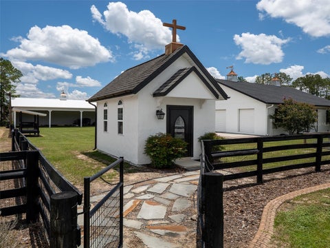 Tiny photo for 4985 SW 85th Street, Ocala, FL 34476 (MLS # OM728868)