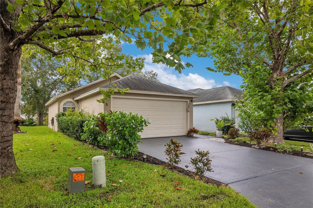 Photo of 2079 Windward Pass, Lakeland, FL 33813 (MLS # O6349527)
