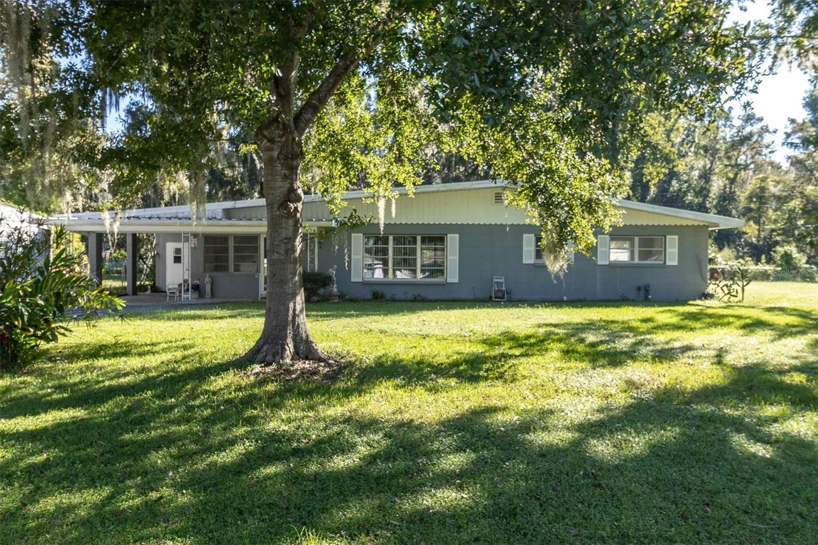 7633 S CRESCENT LOOP