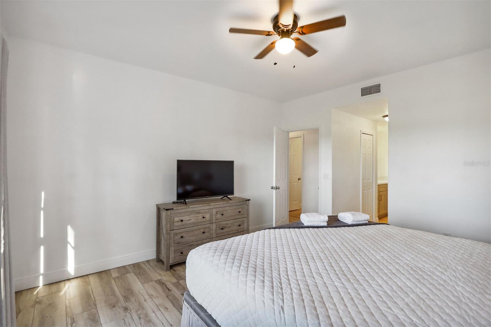 GALLERY AT RIDGEWOOD LAKES A CONDO PH 02 - Residential