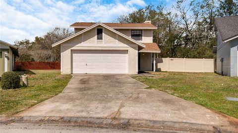 Photo of 1327 Bramblewood Drive, Lakeland, FL 33811 (MLS # L4959969)