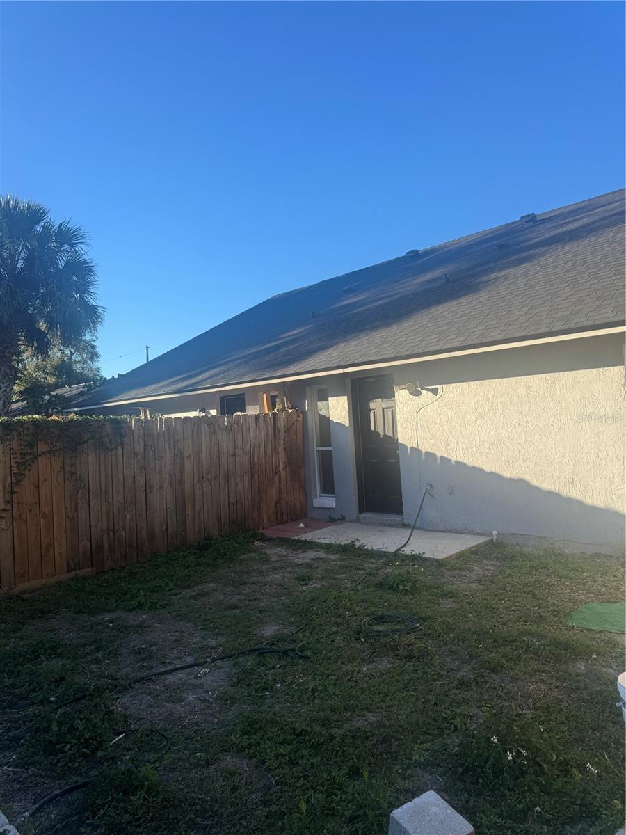 LINCOLN PARK - Residential Income