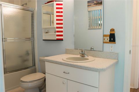 Tiny photo for 5351 Aurora Drive, Leesburg, FL 34748 (MLS # G5102600)