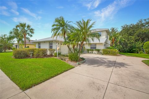 Tiny photo for 5351 Aurora Drive, Leesburg, FL 34748 (MLS # G5102600)