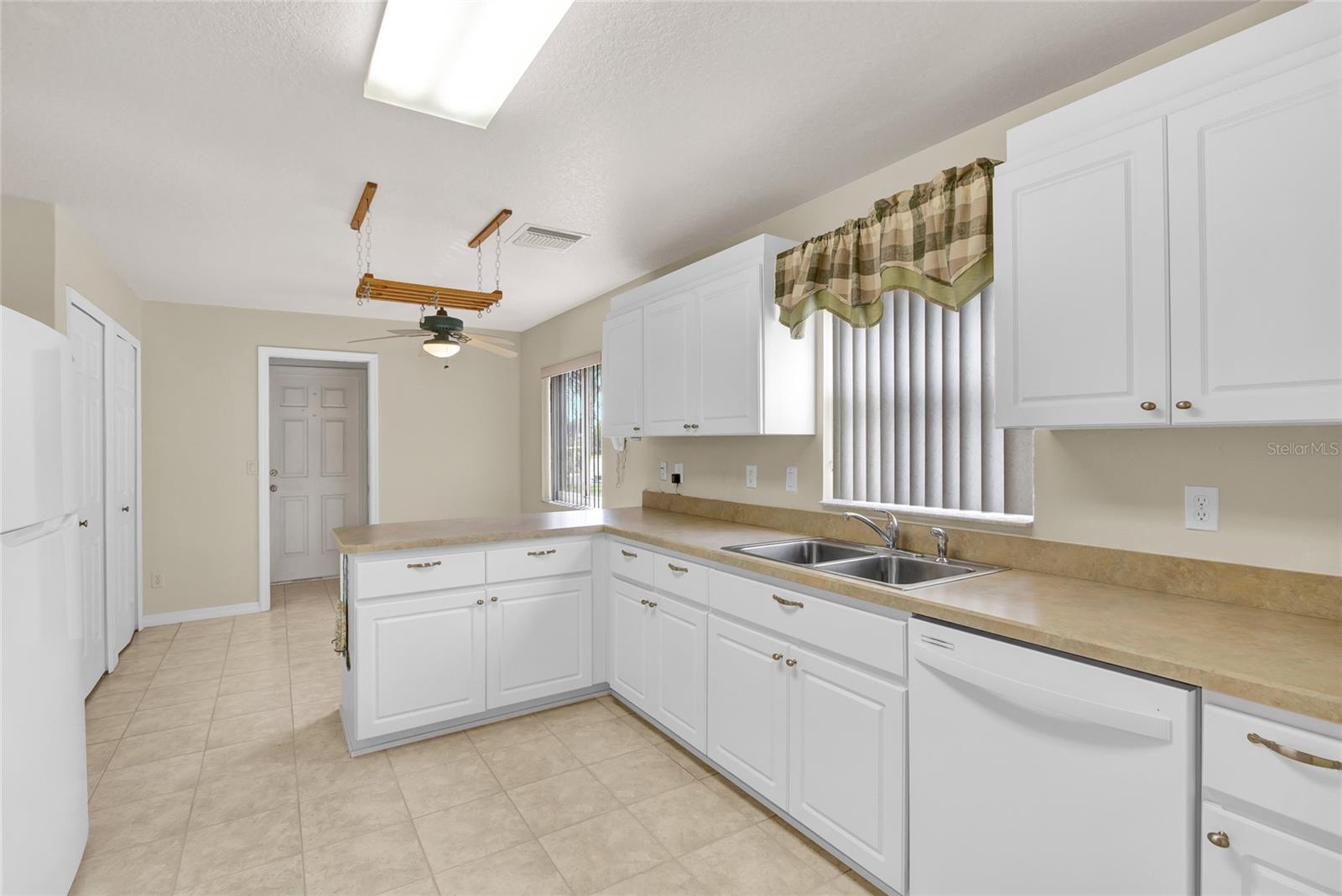 LEGACY OF LEESBURG - Residential