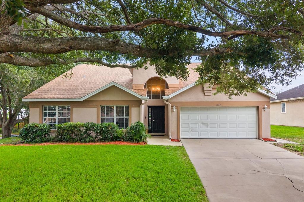 Photo of 1407 Countryridge Place, Orlando, FL 32835 (MLS # O6413765)