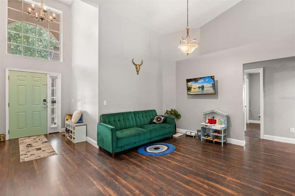 Photo of 1407 Countryridge Place, Orlando, FL 32835 (MLS # O6413765)