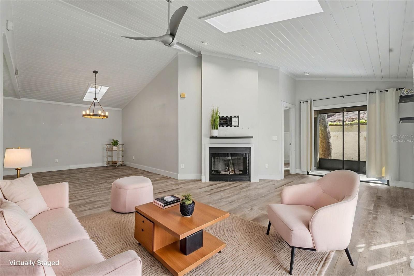 SWEETWATER OAKS II A CONDOMINI - Residential