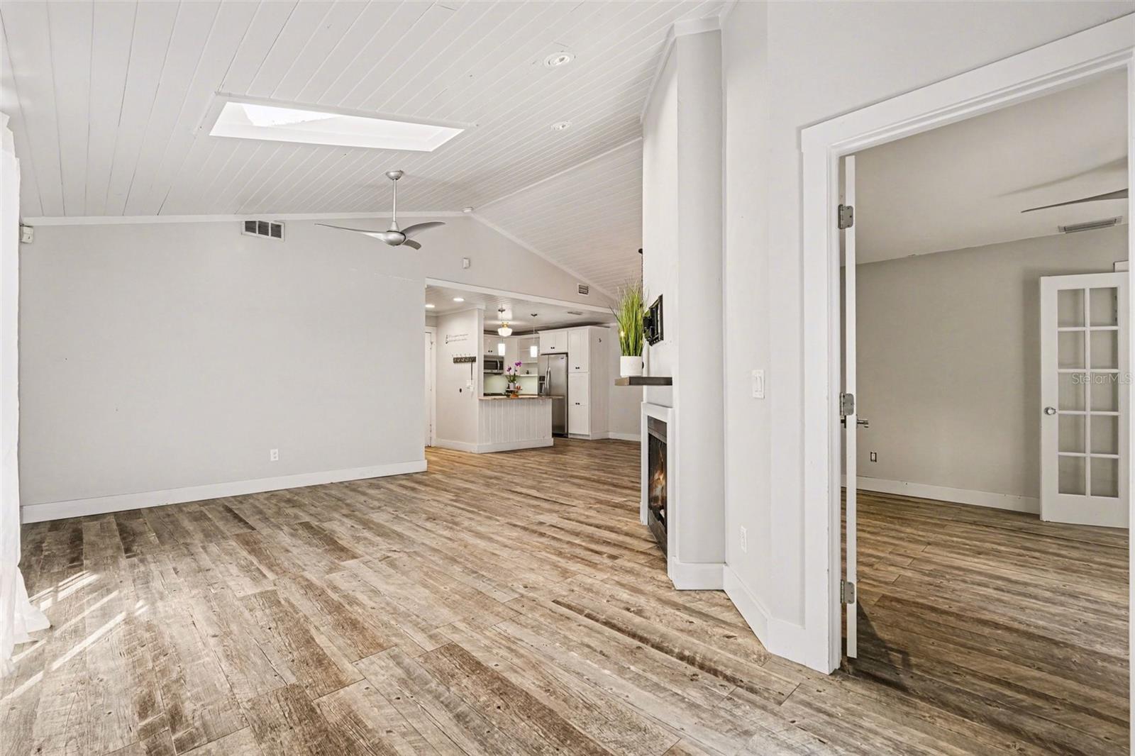 SWEETWATER OAKS II A CONDOMINI - Residential