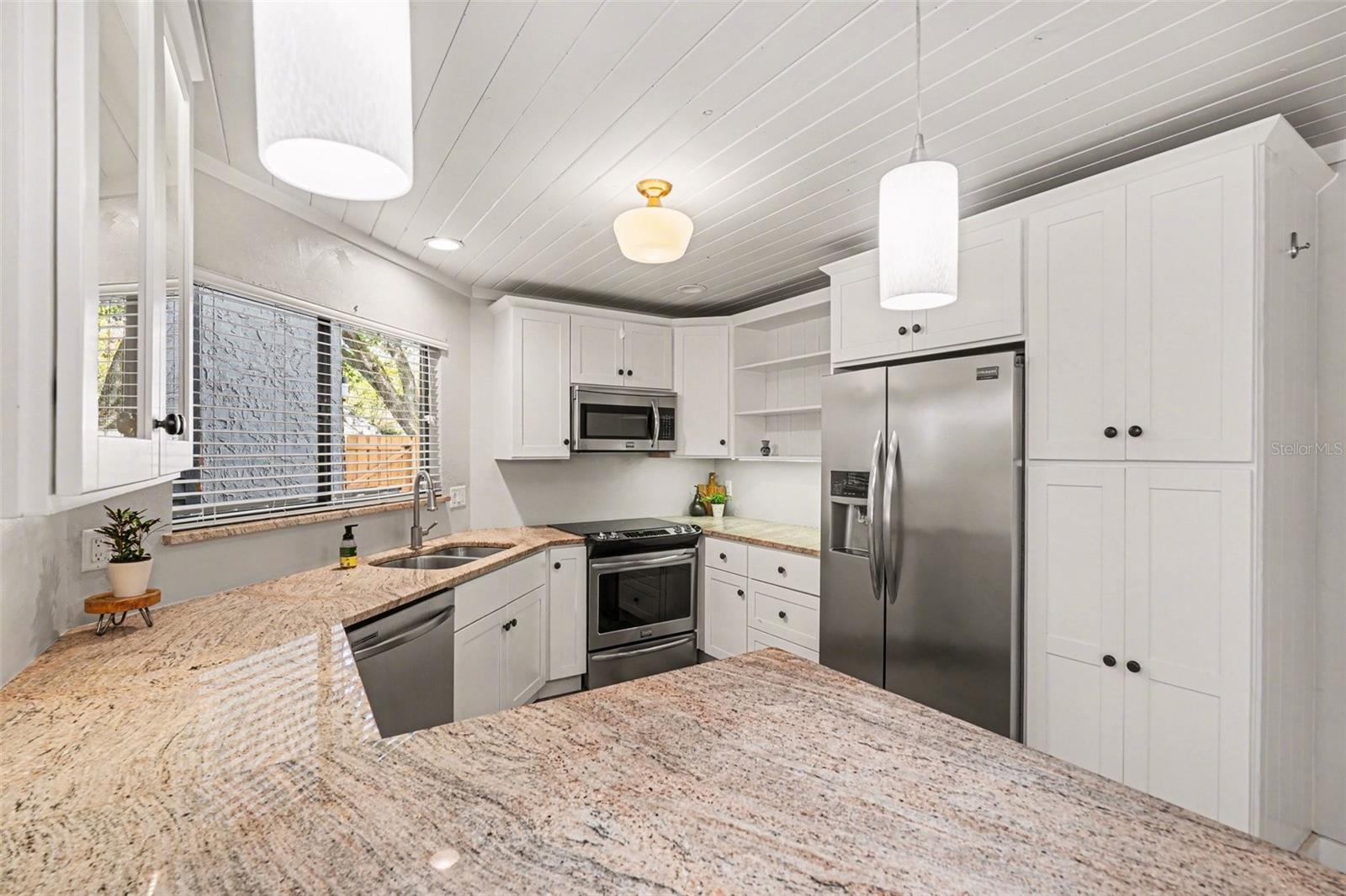 SWEETWATER OAKS II A CONDOMINI - Residential