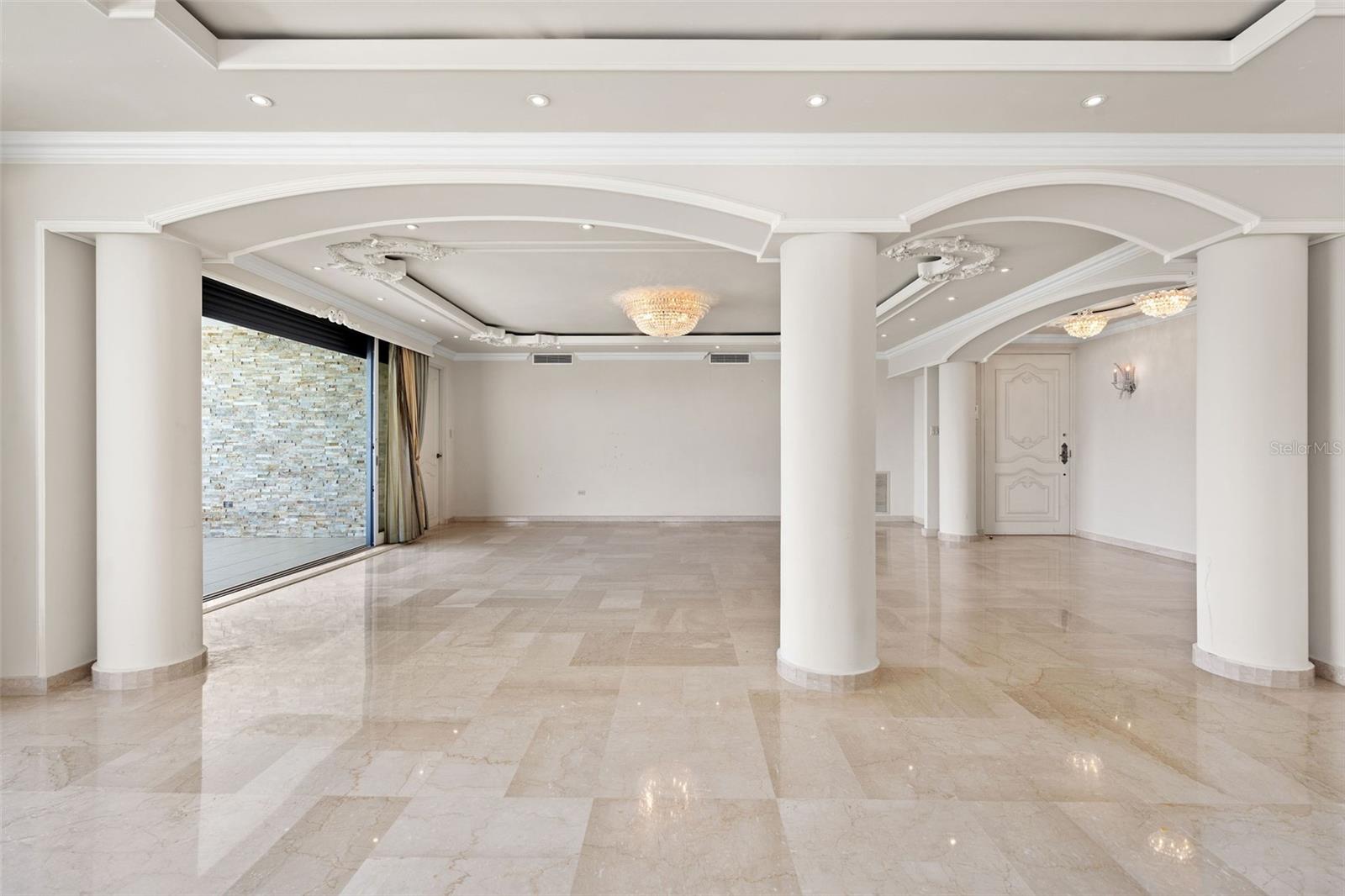 CANDINA REEF - Residential