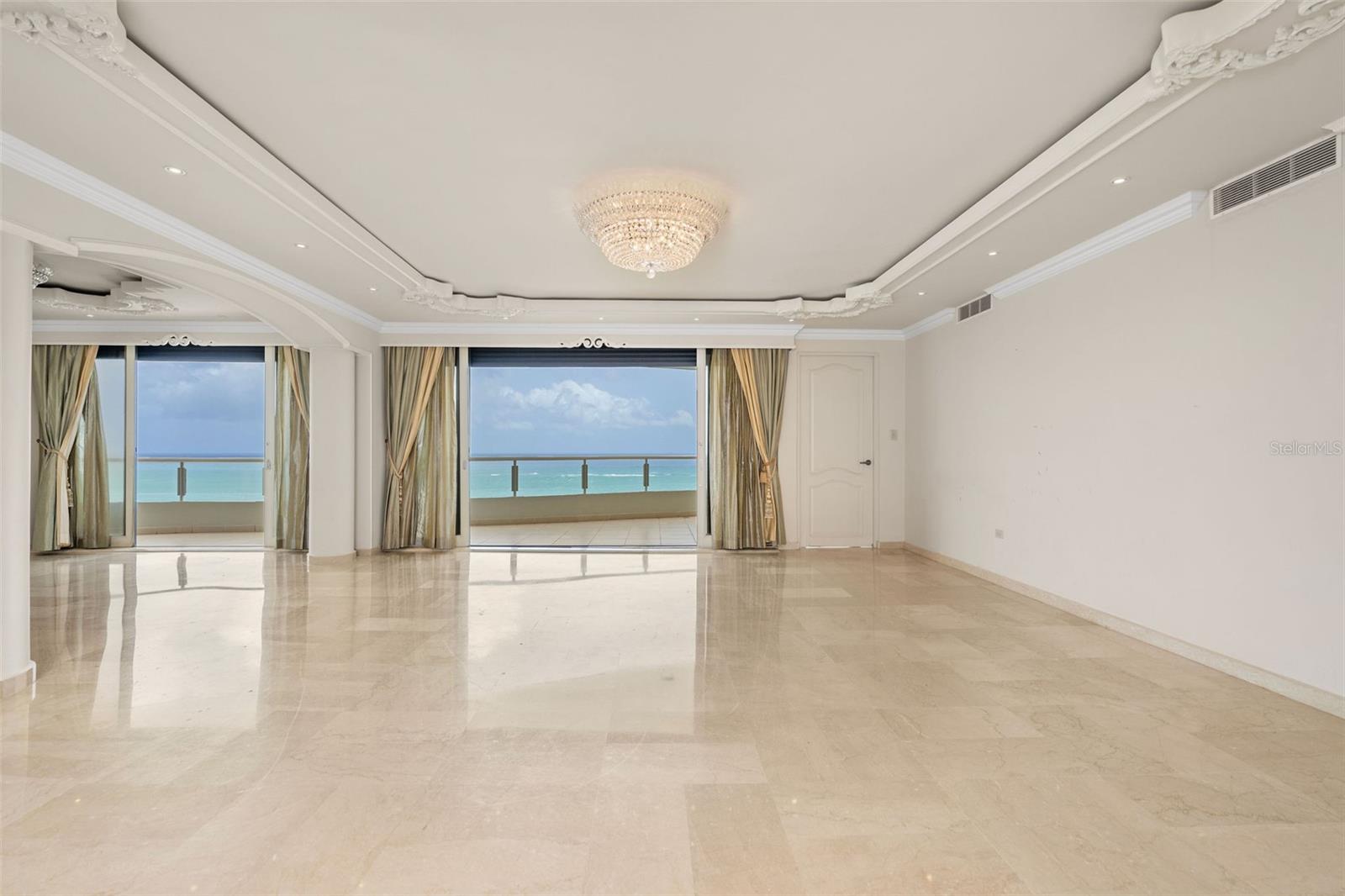 CANDINA REEF - Residential