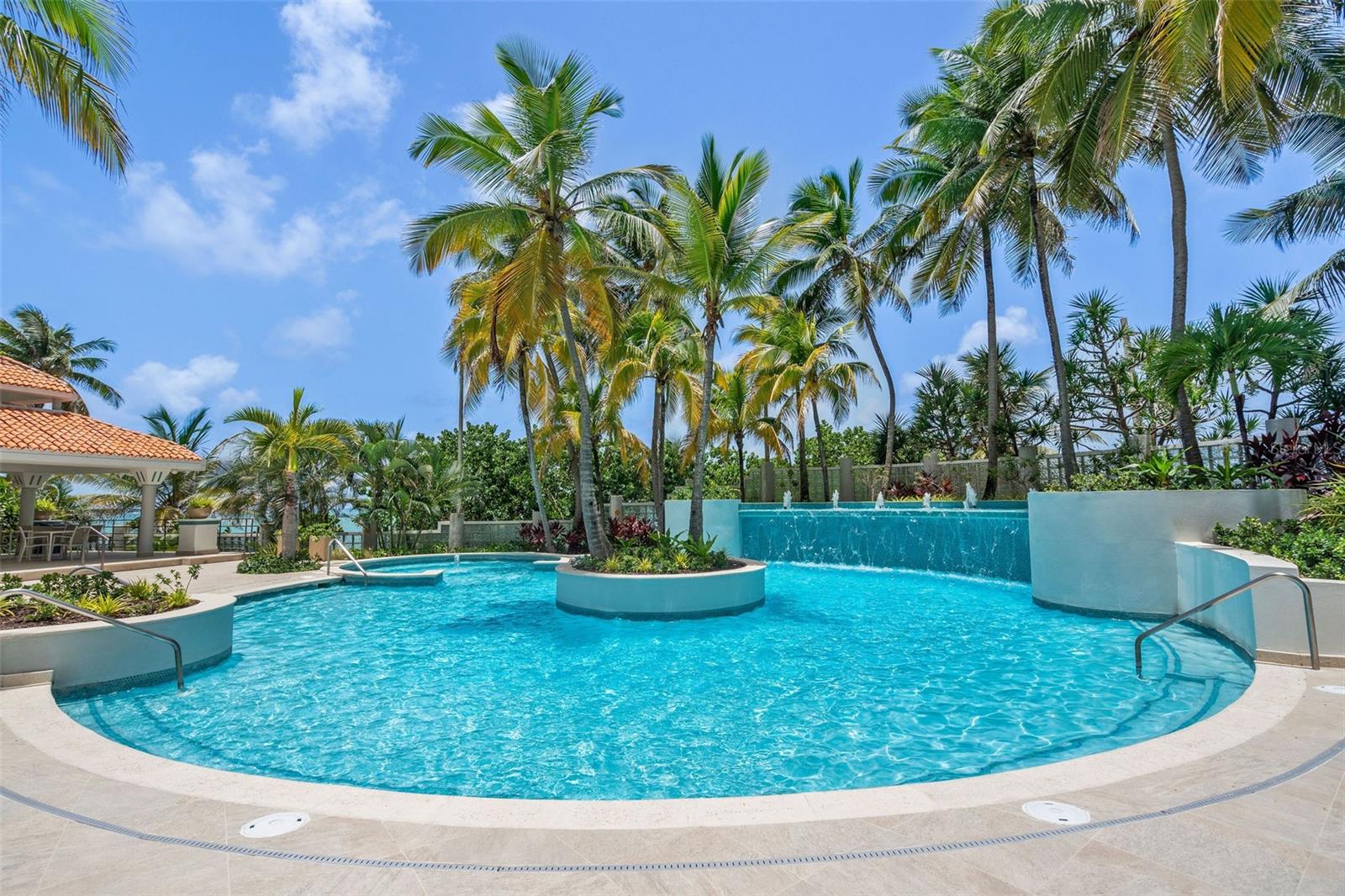 CANDINA REEF - Residential