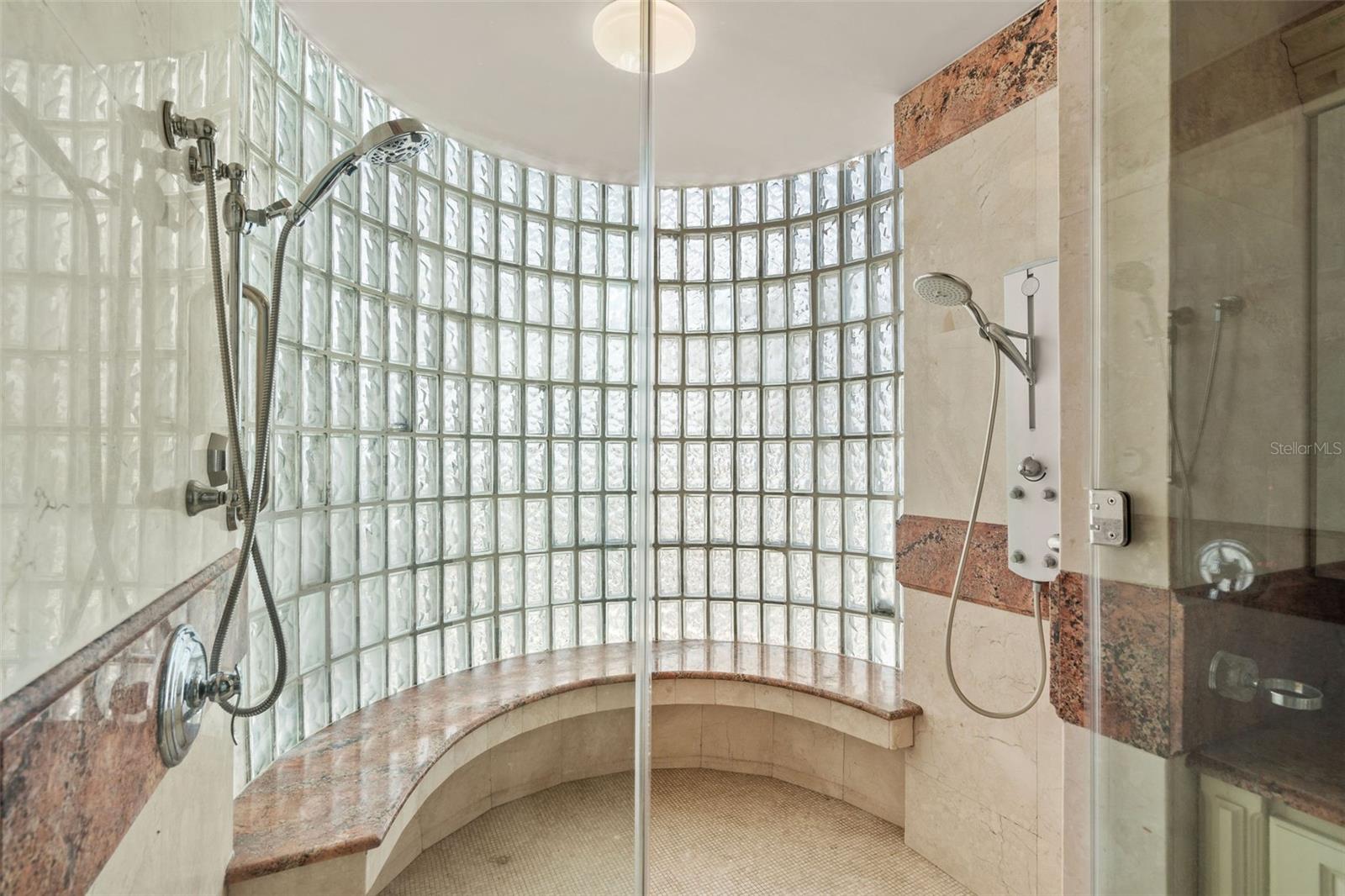 CANDINA REEF - Residential