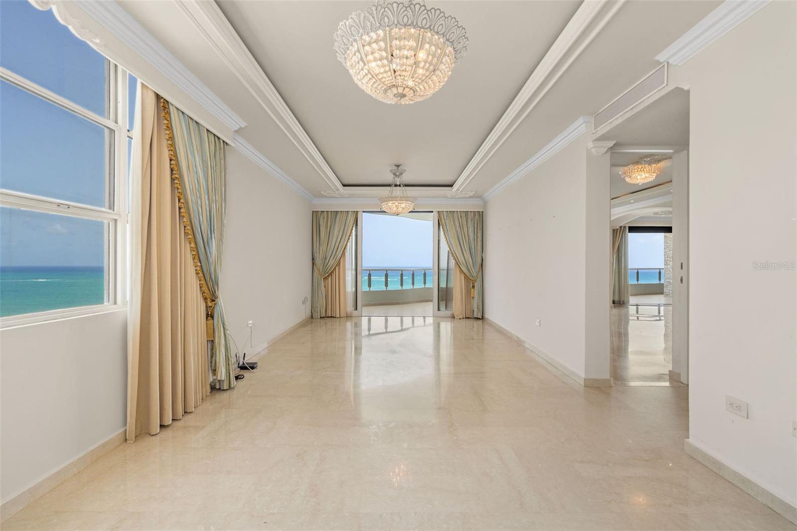 CANDINA REEF - Residential