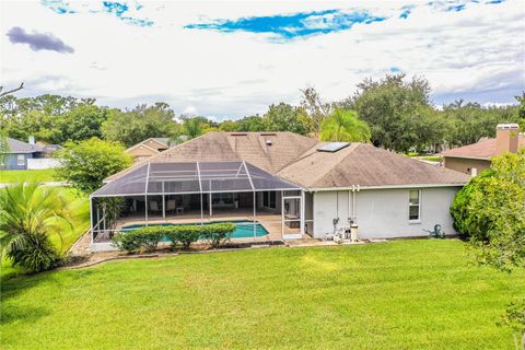 A home in LAKELAND