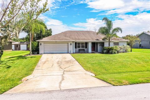 A home in LAKELAND