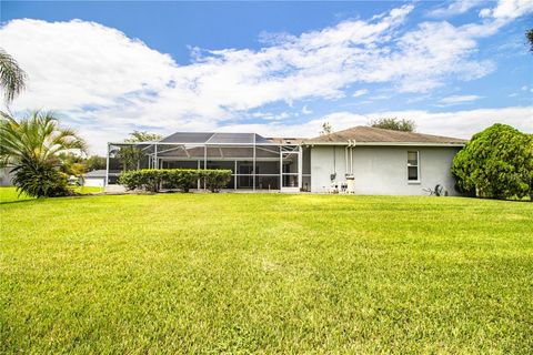 A home in LAKELAND