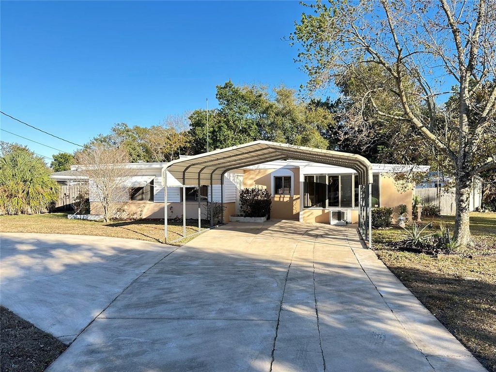 Photo of 57 S Oxalis Drive, Orlando, FL 32807 (MLS # O6380121)