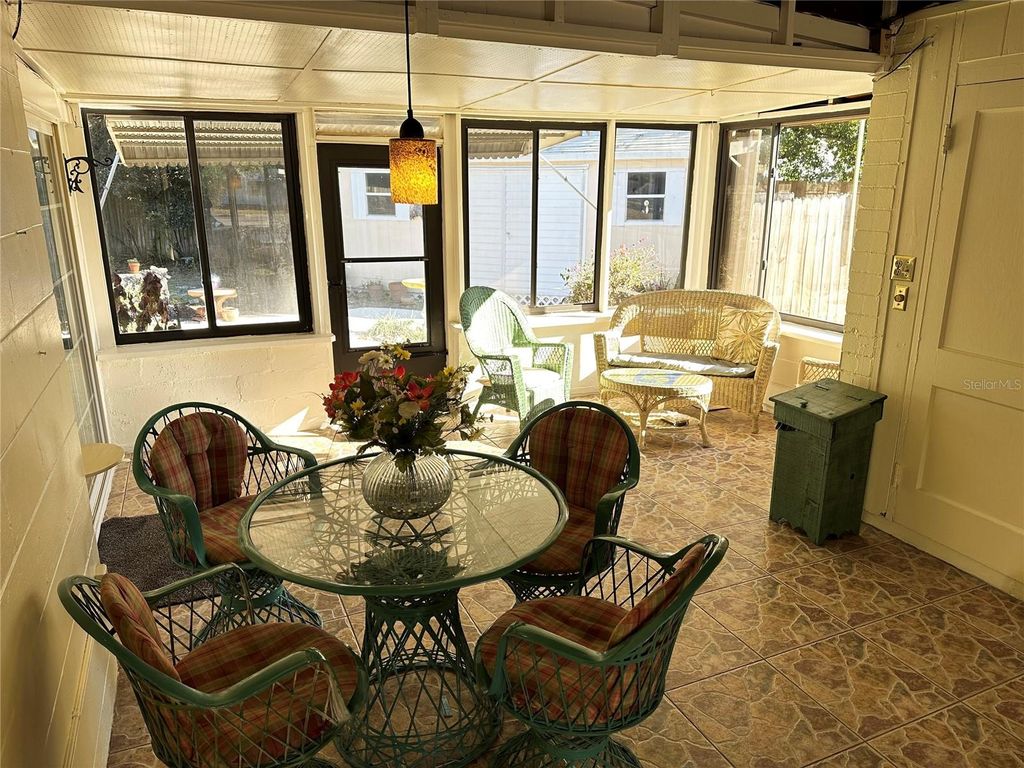 Photo of 57 S Oxalis Drive, Orlando, FL 32807 (MLS # O6380121)