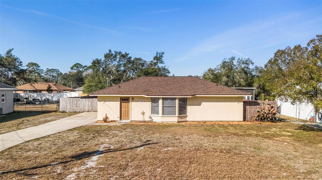 Photo of 1450 2nd Avenue, Deland, FL 32724 (MLS # V4947112)