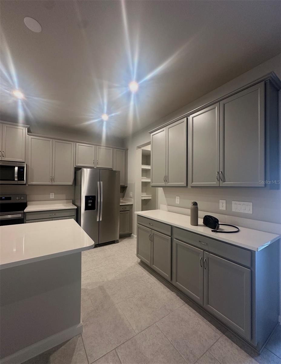 BLOOMINGDALE TOWNES - Residential Lease
