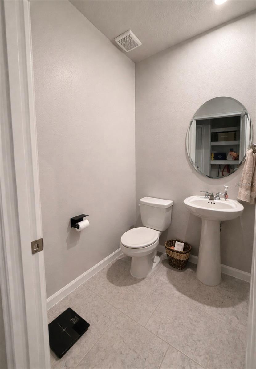 BLOOMINGDALE TOWNES - Residential Lease