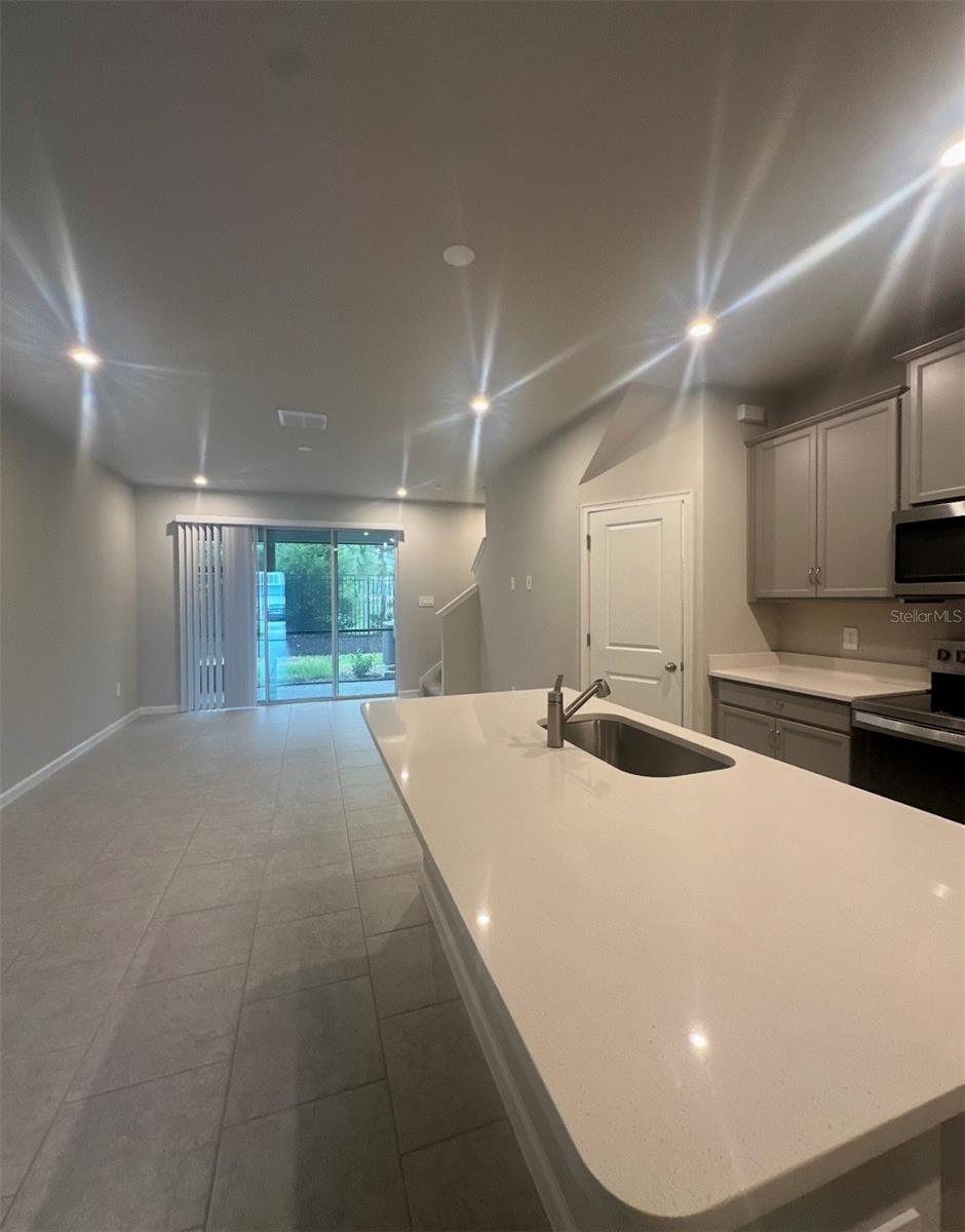 BLOOMINGDALE TOWNES - Residential Lease