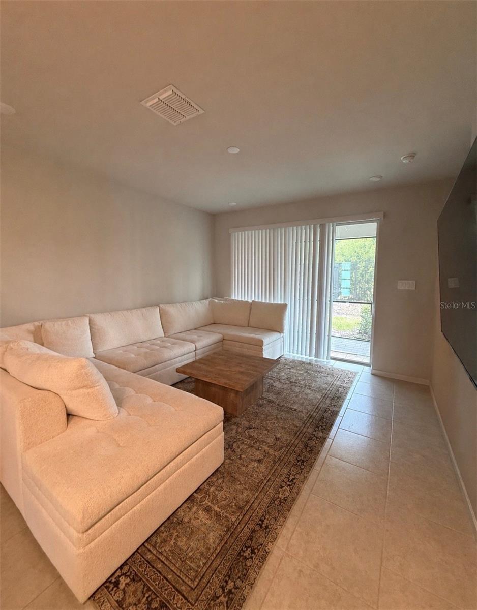 BLOOMINGDALE TOWNES - Residential Lease