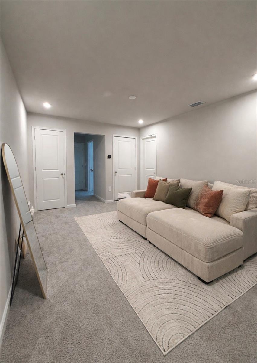 BLOOMINGDALE TOWNES - Residential Lease