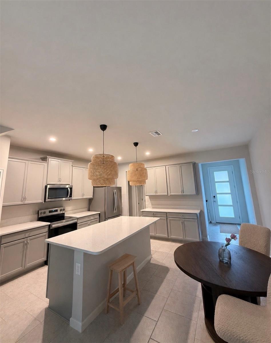 BLOOMINGDALE TOWNES - Residential Lease