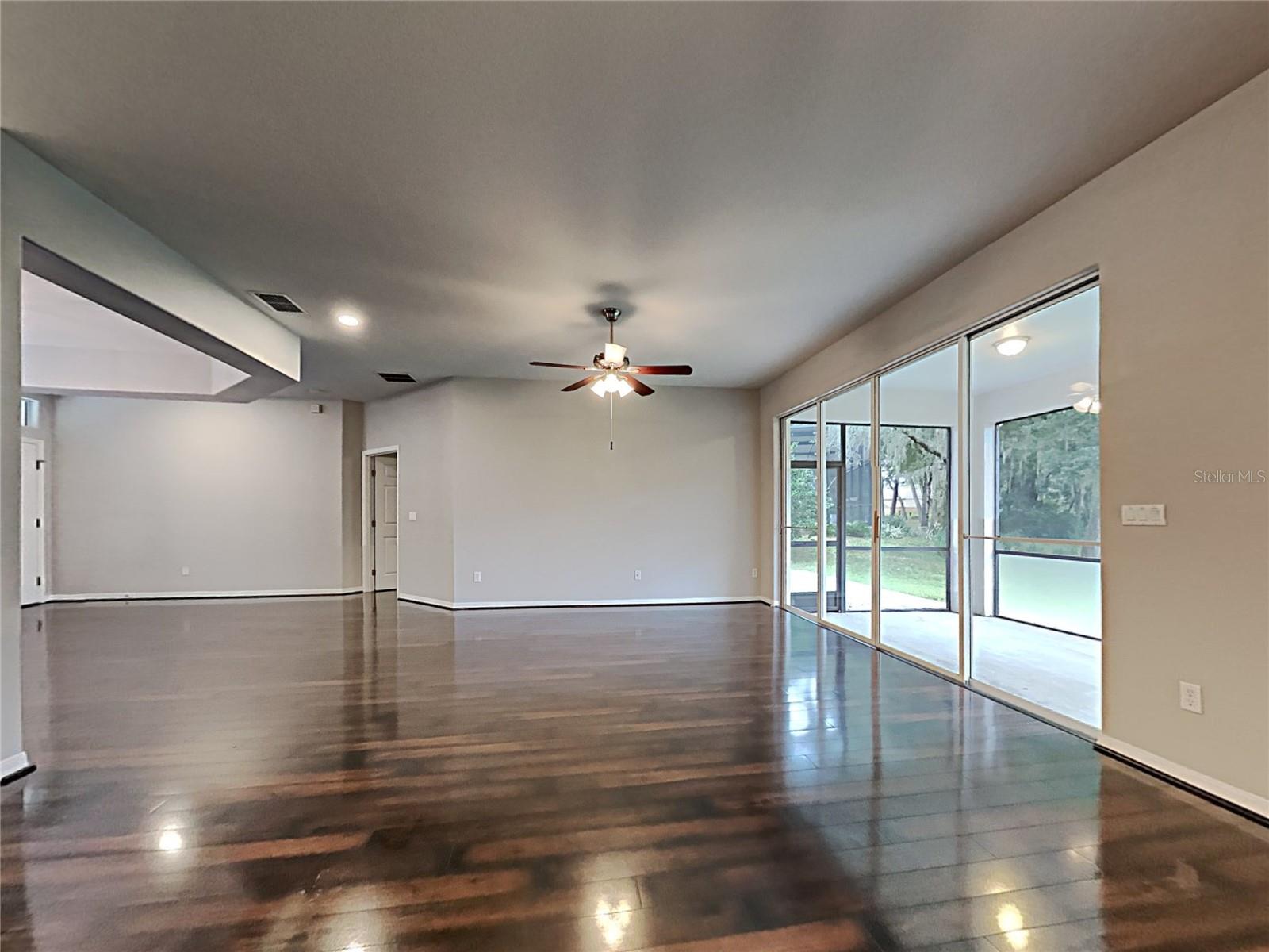 STONEYWOOD PH 11 - Residential