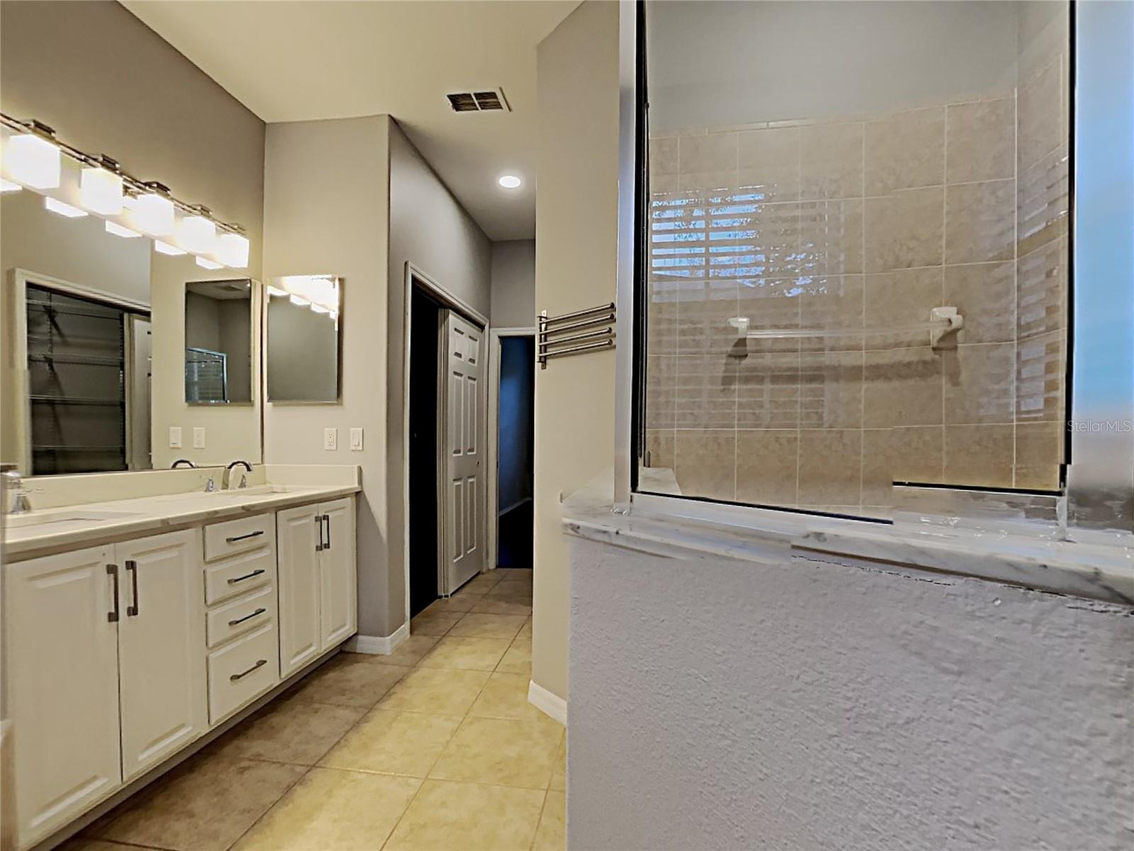 STONEYWOOD PH 11 - Residential