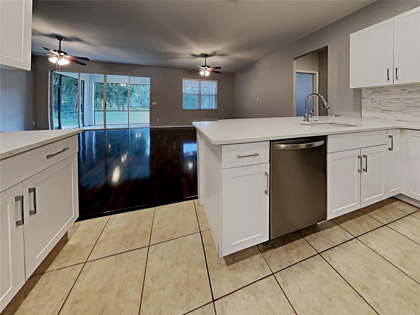 STONEYWOOD PH 11 - Residential