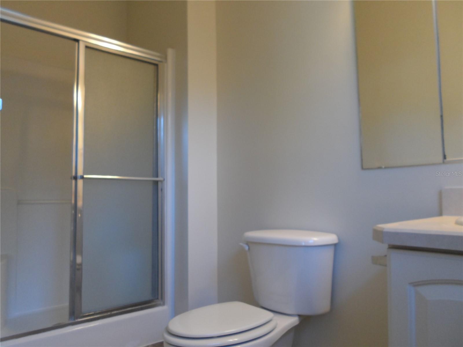 COTTAGE GROVE PARK - Residential Lease