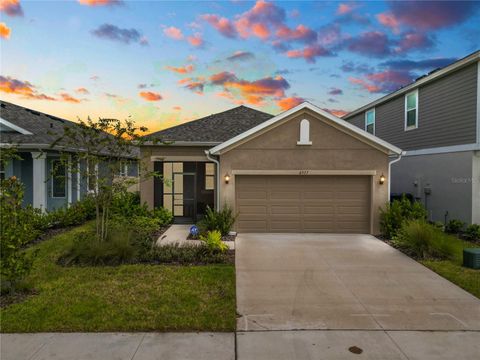 A home in LAKELAND