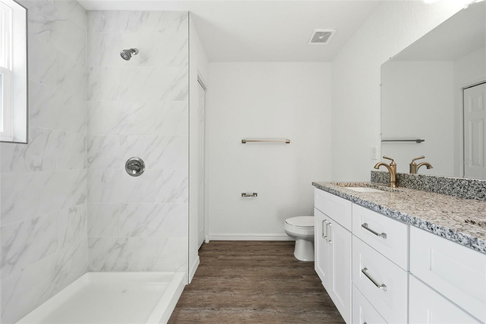 WOODS & LAKES SUB - Residential