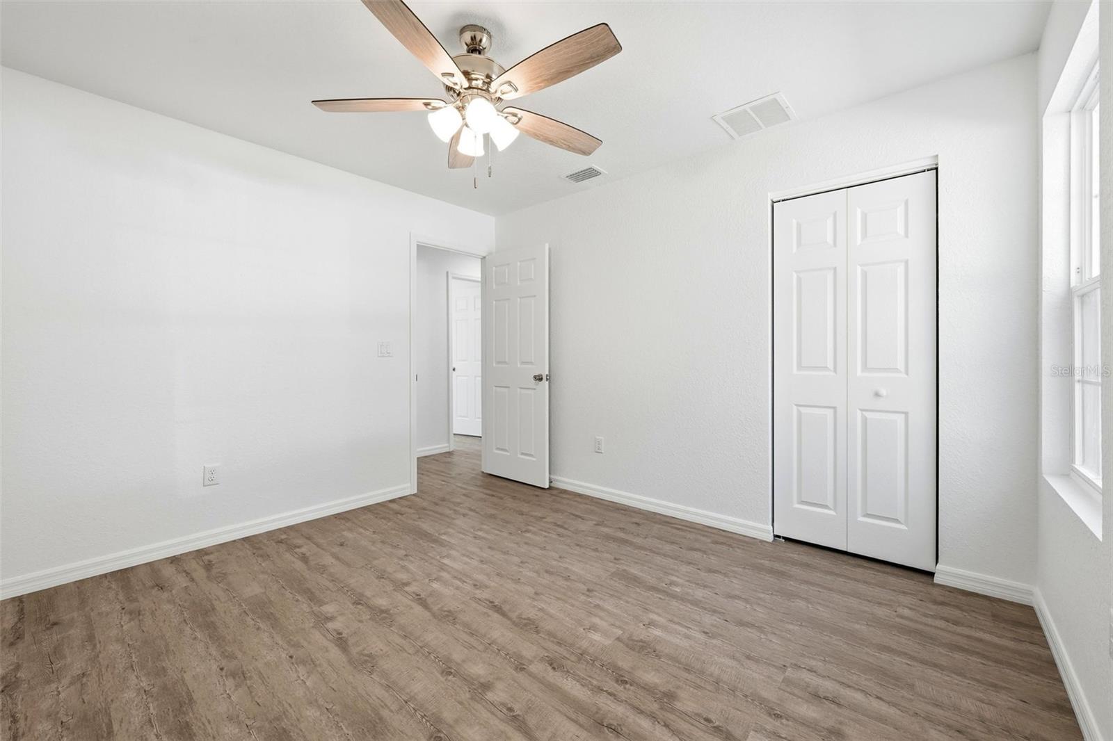 WOODS & LAKES SUB - Residential