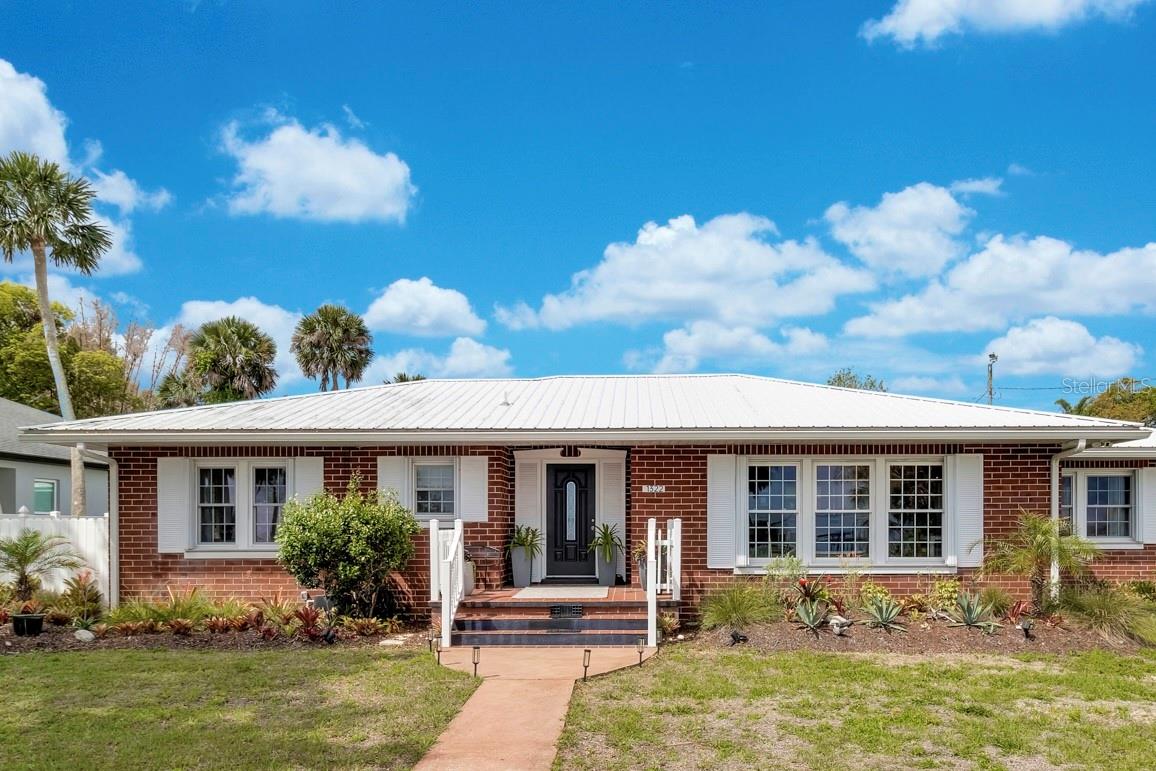 BAYVIEW MANOR - Residential